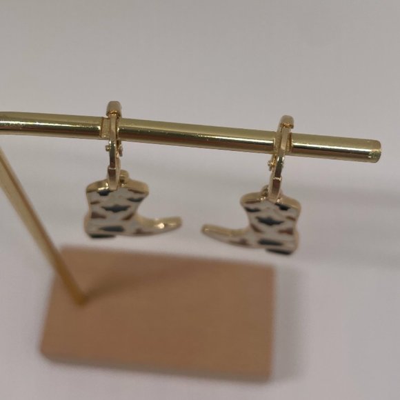 ⭐️✨ FREE Country Cowboy Boots Rock Cow Print Hipster Music Drop Chic Earrings - Picture 6 of 7